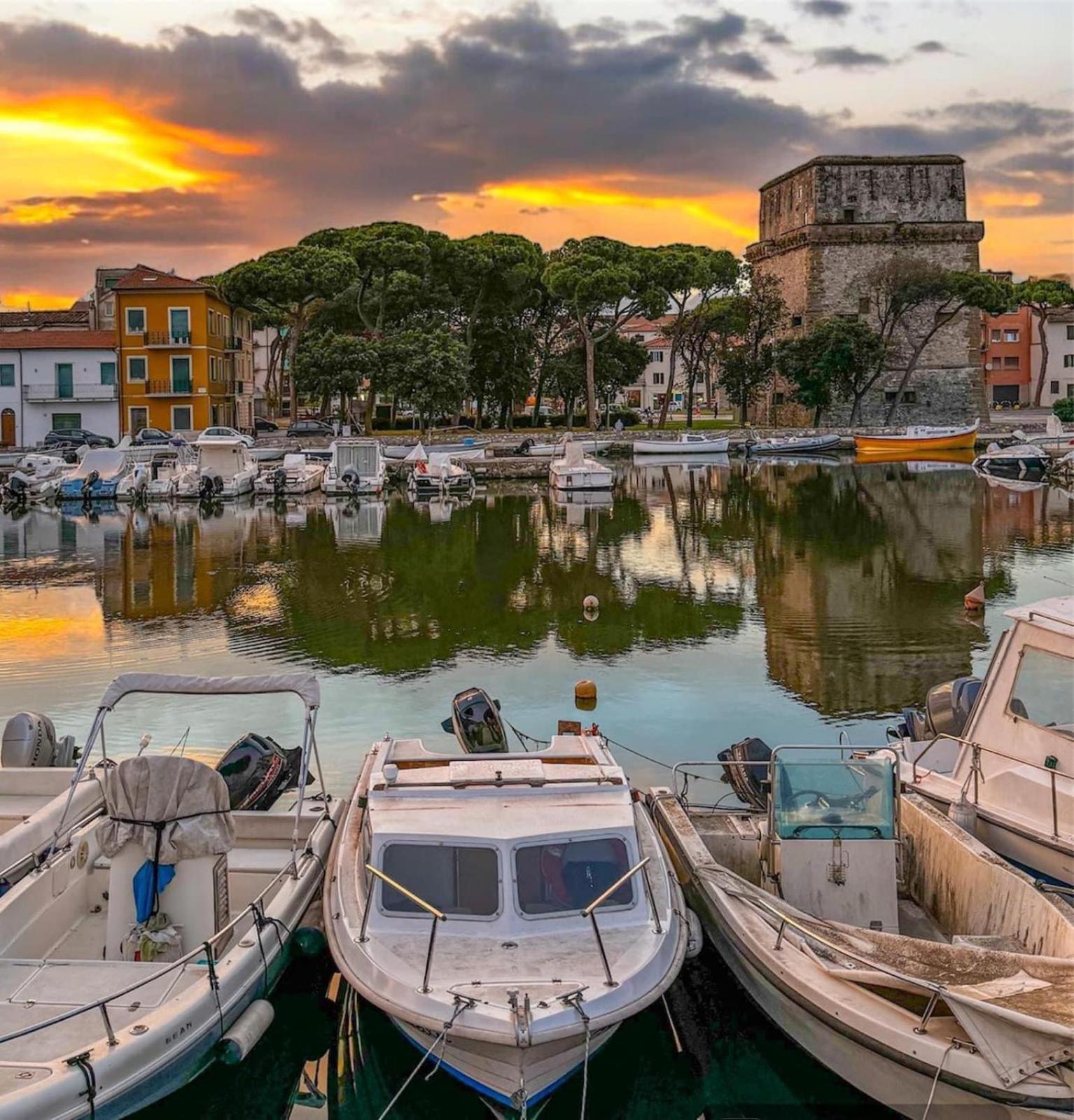 Appartamento Orizzonte Viareggio Exterior foto